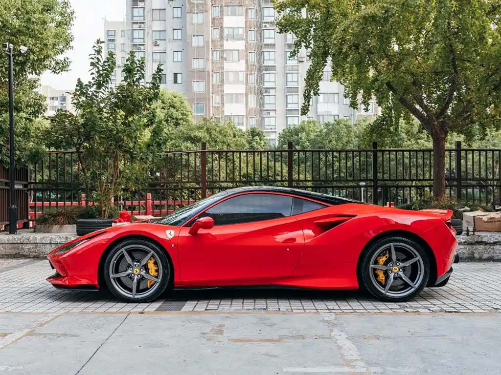 Ferrari F8 2022 — фото 7