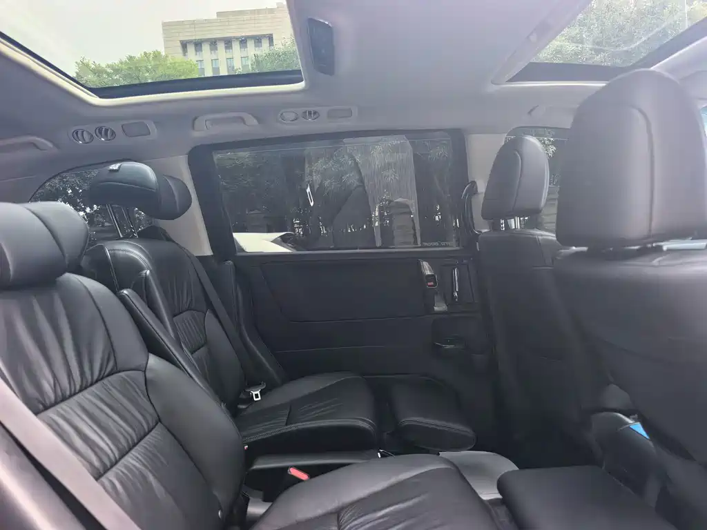Honda Odyssey 2020 — фото 10