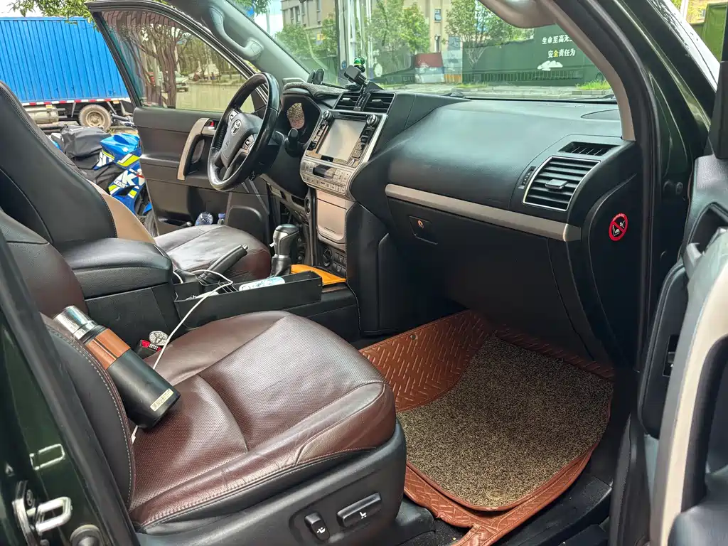 Toyota Prado 2019 — фото 10