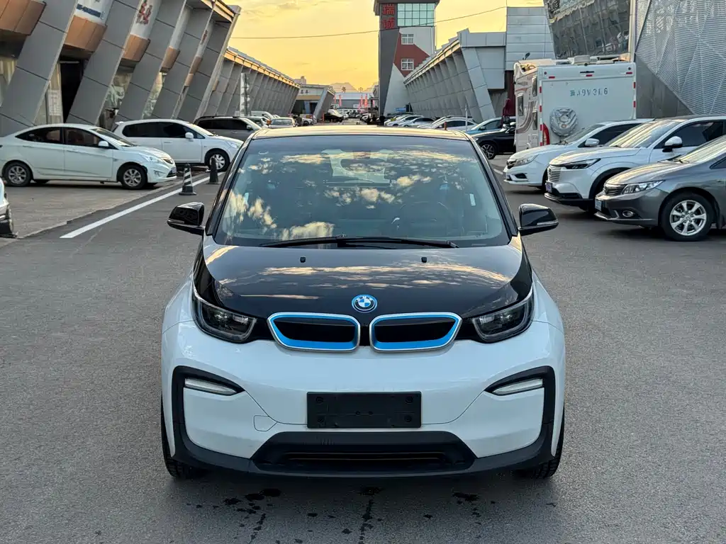 BMW i3 2019 — фото 2