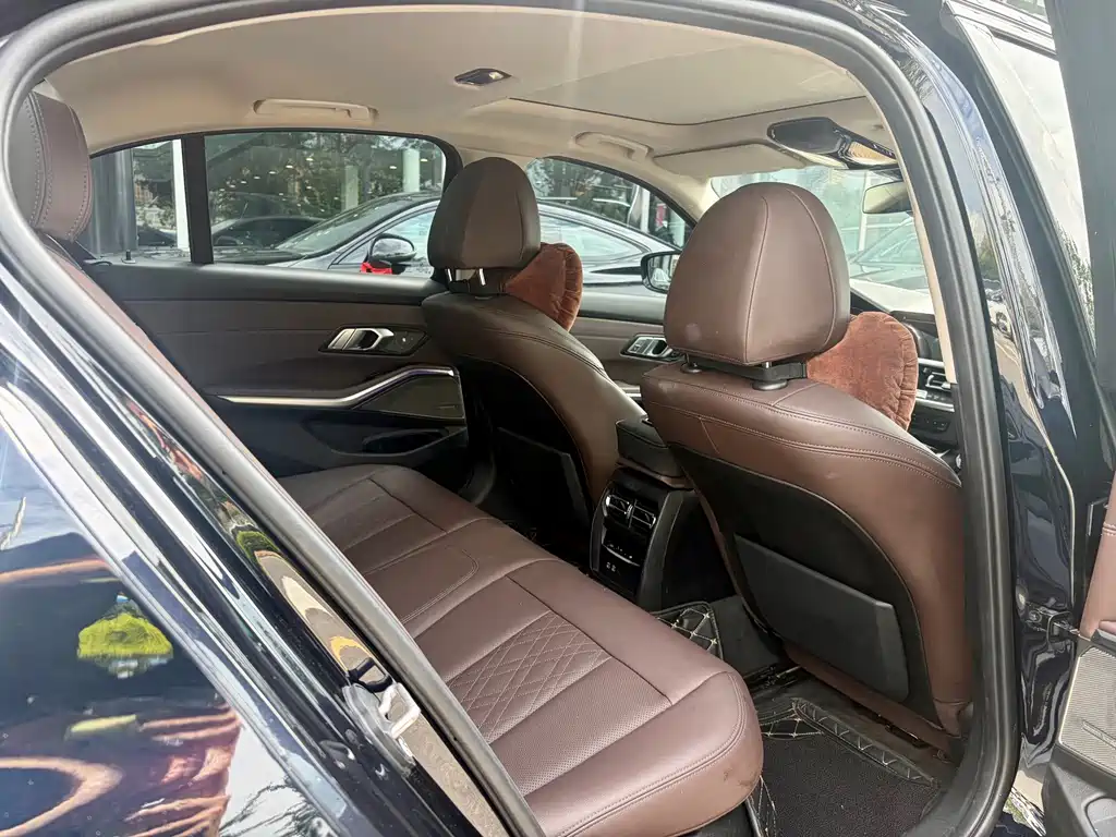 BMW 3 Series 2022 — фото 13
