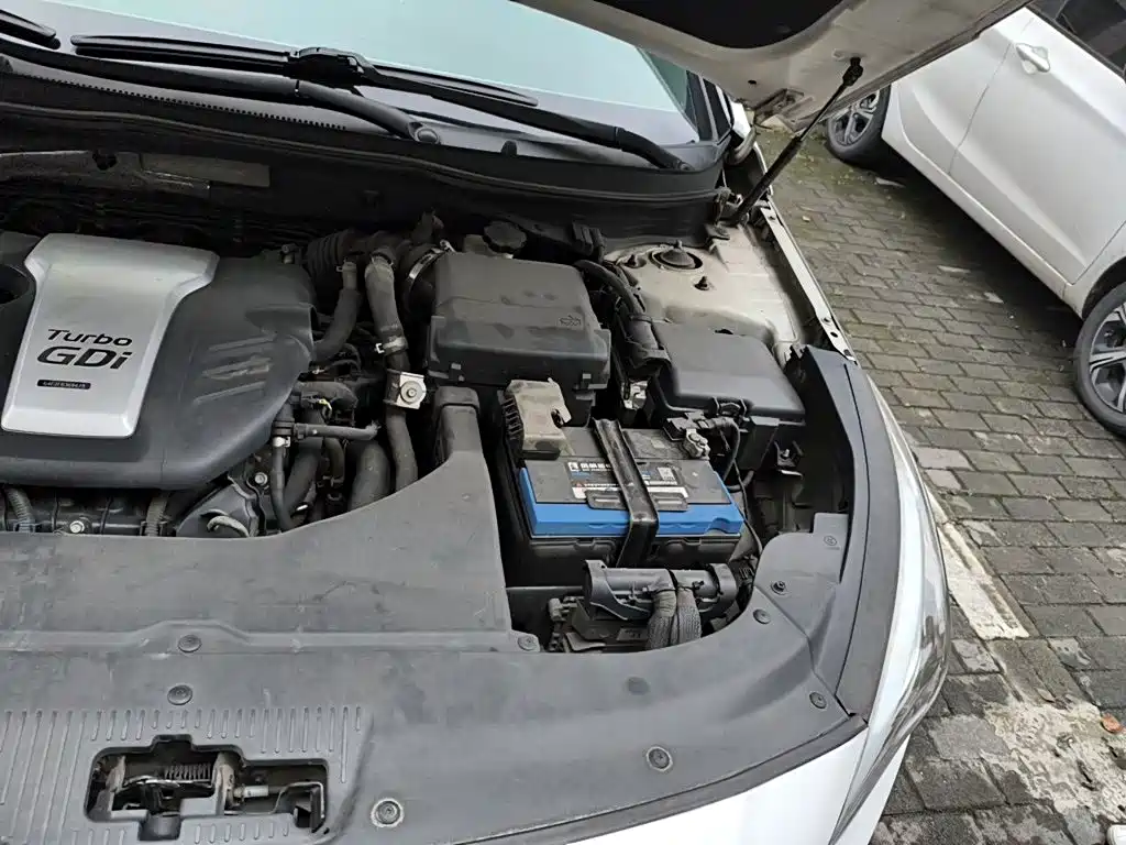 Hyundai Sonata 2015 — фото 24