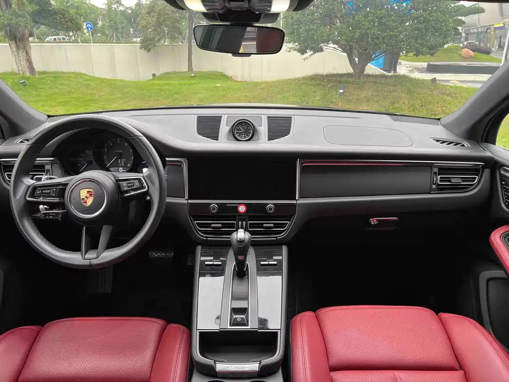 Porsche Macan 2022