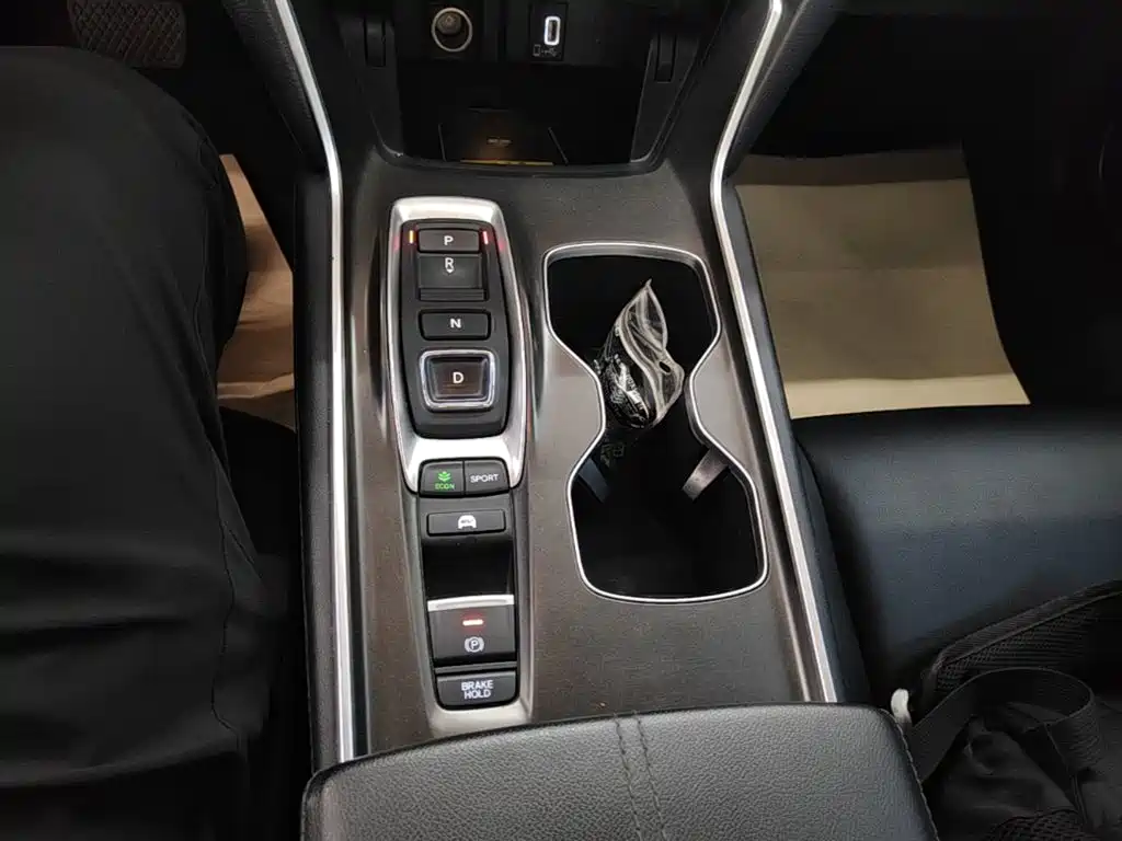 Honda Accord 2023 — фото 14