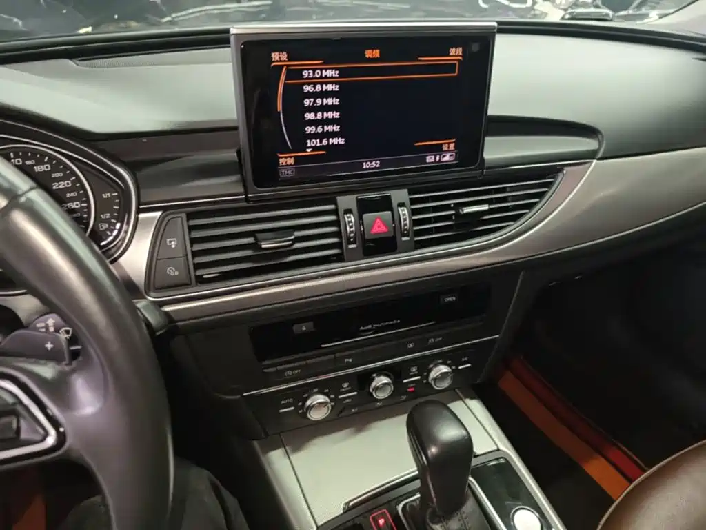 Audi A6L 2018 — фото 13