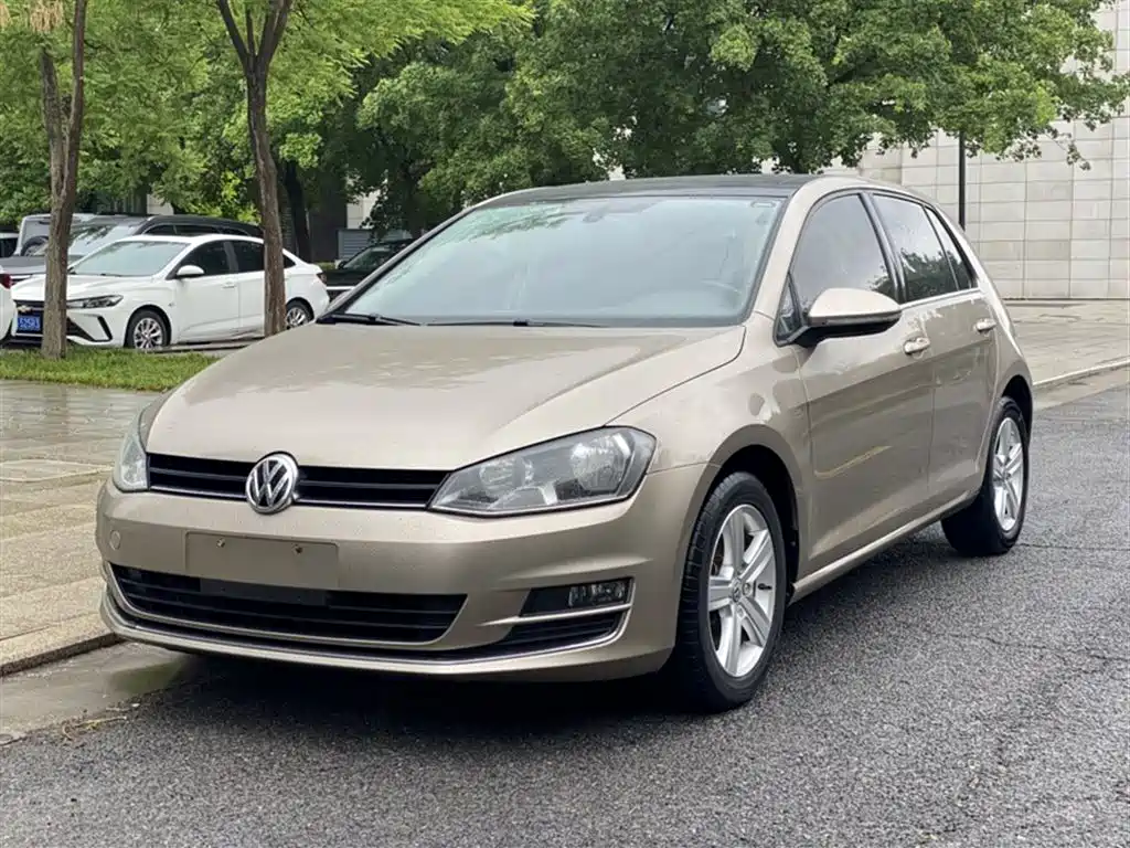 Volkswagen Golf 2015 — фото 1