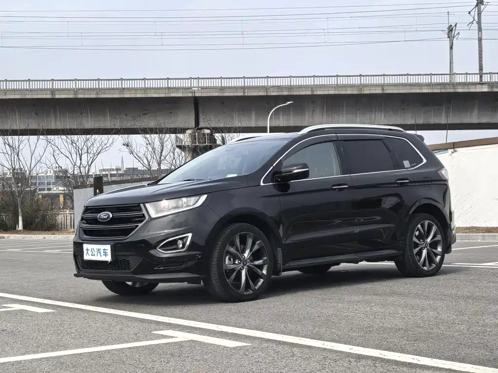 Ford Edge 2018 — фото 1