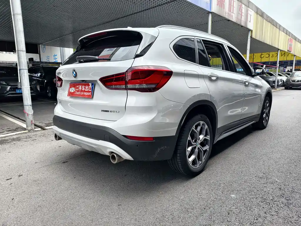 BMW X1 2022 — фото 8