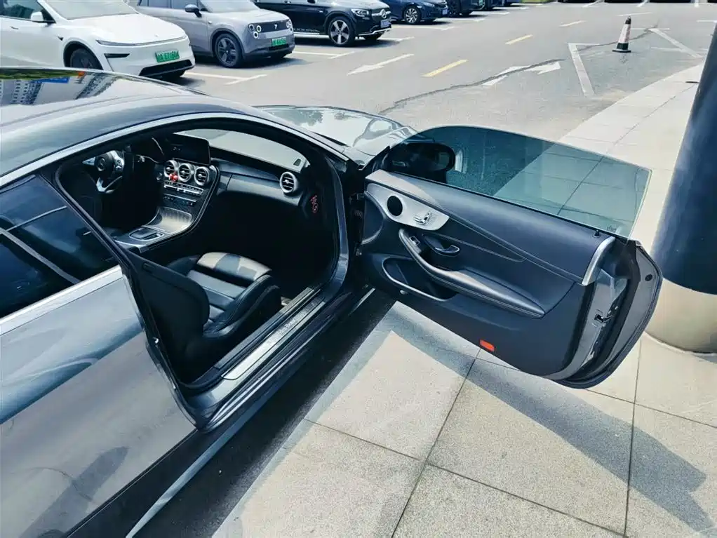 Mercedes-Benz C-Class 2020 — фото 20