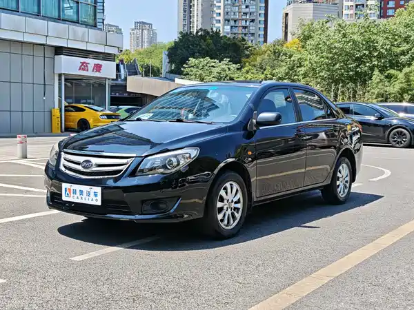 BYD L3 2012