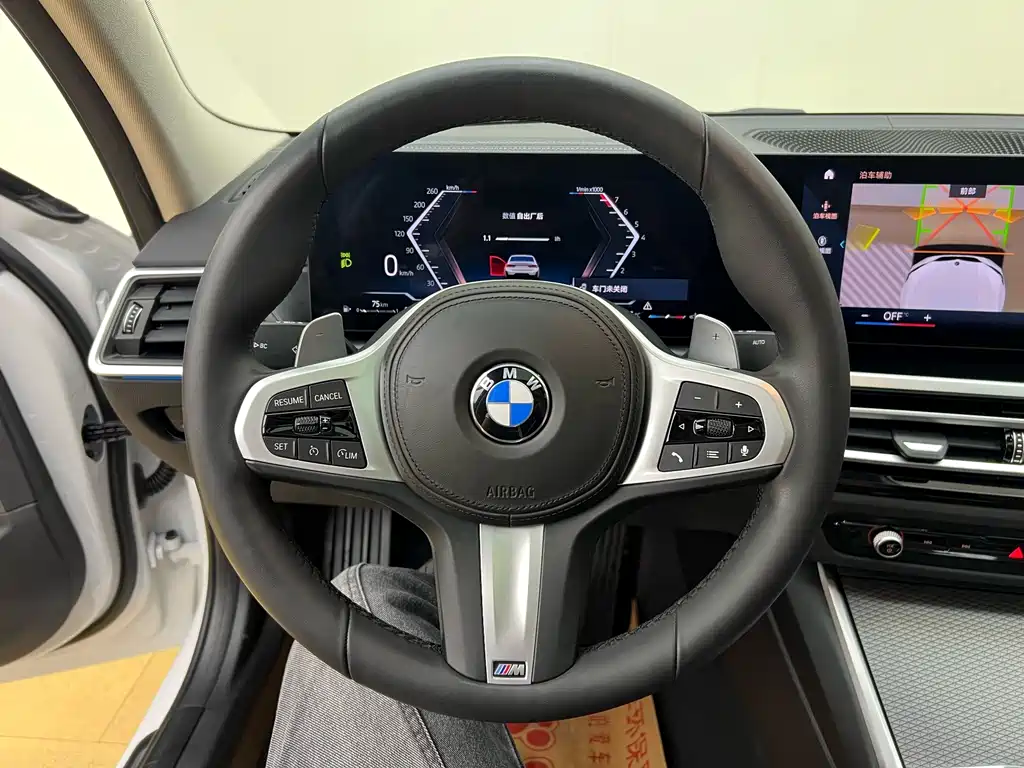 BMW 3 Series 2023 — фото 10