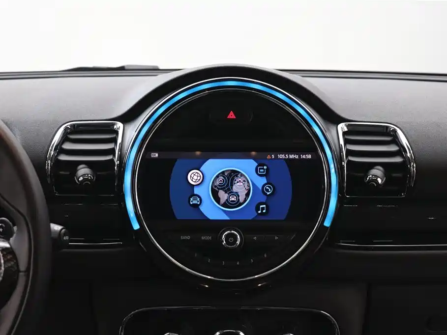 MINI Clubman 2020 — фото 19