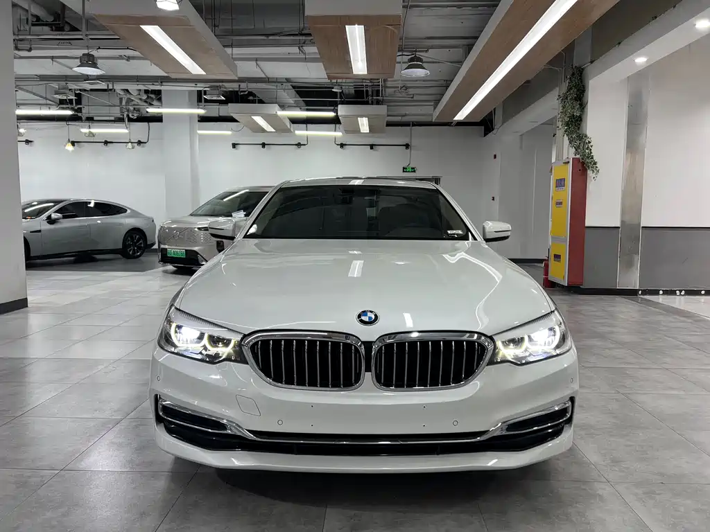 BMW 5 Series 2020