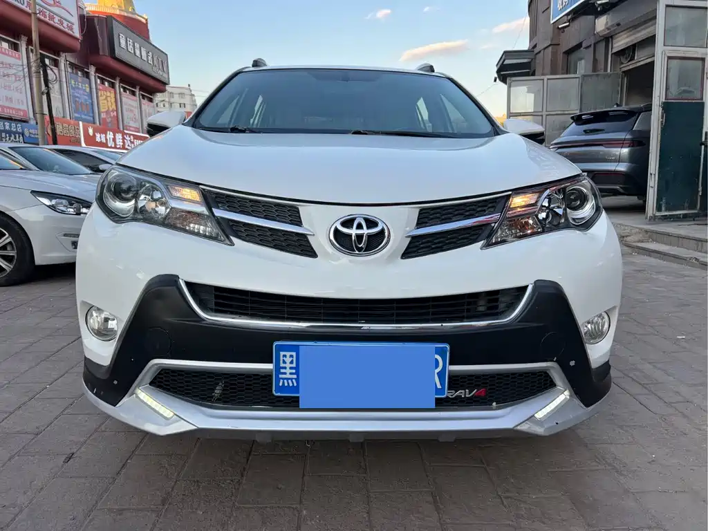 Toyota RAV4 2013