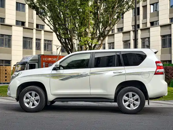 Toyota Prado 2014