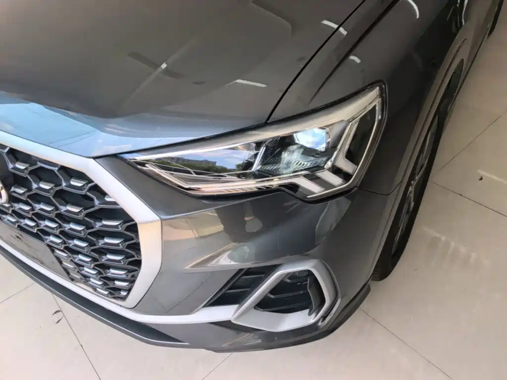 Audi Q3 Sportback 2021 — фото 24