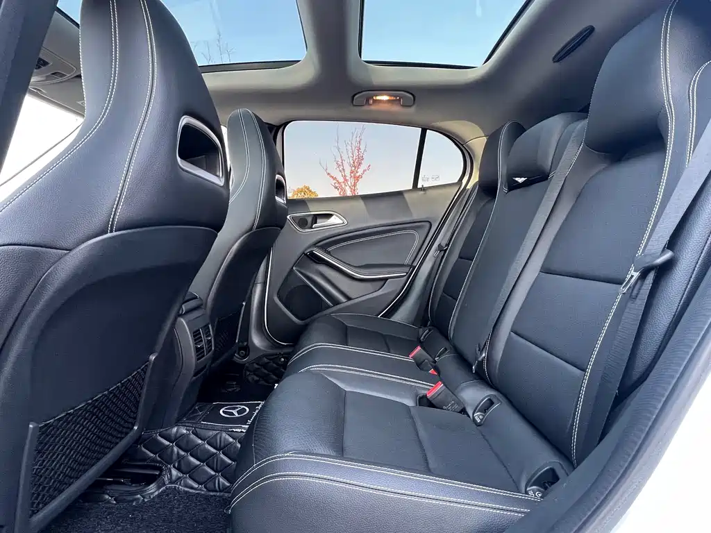 Mercedes-Benz GLA 2017 — фото 14