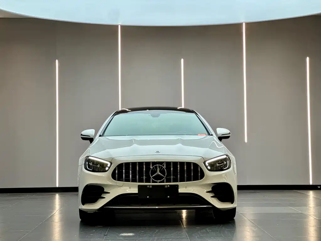 Mercedes-Benz E-Class 2022