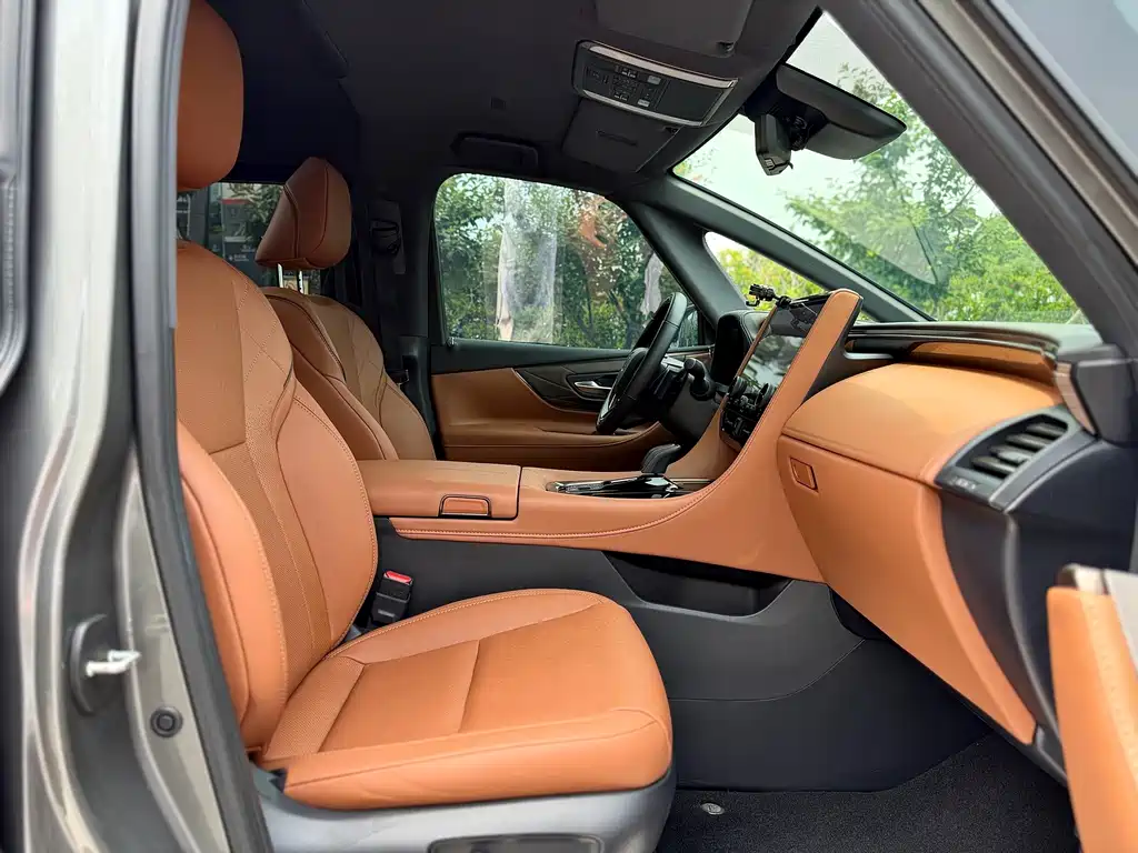 Toyota Vellfire 2024 — фото 16