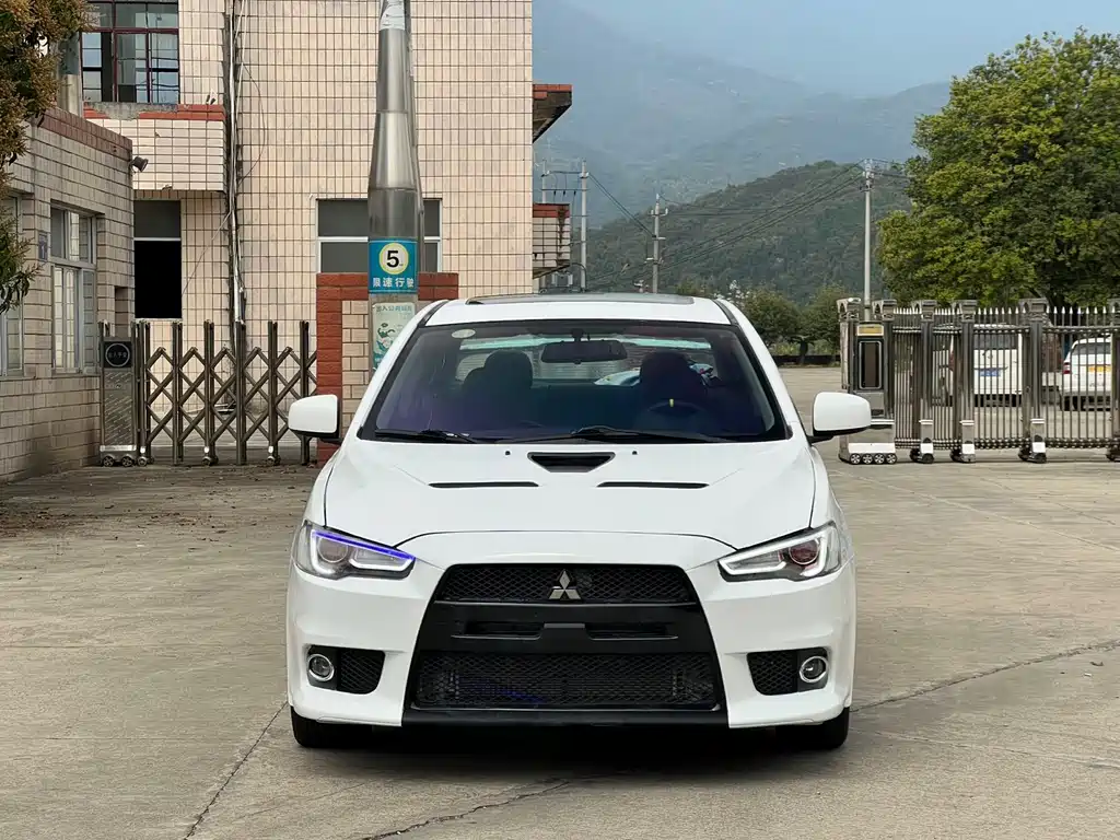 Mitsubishi Lancer EX 2012 — фото 2
