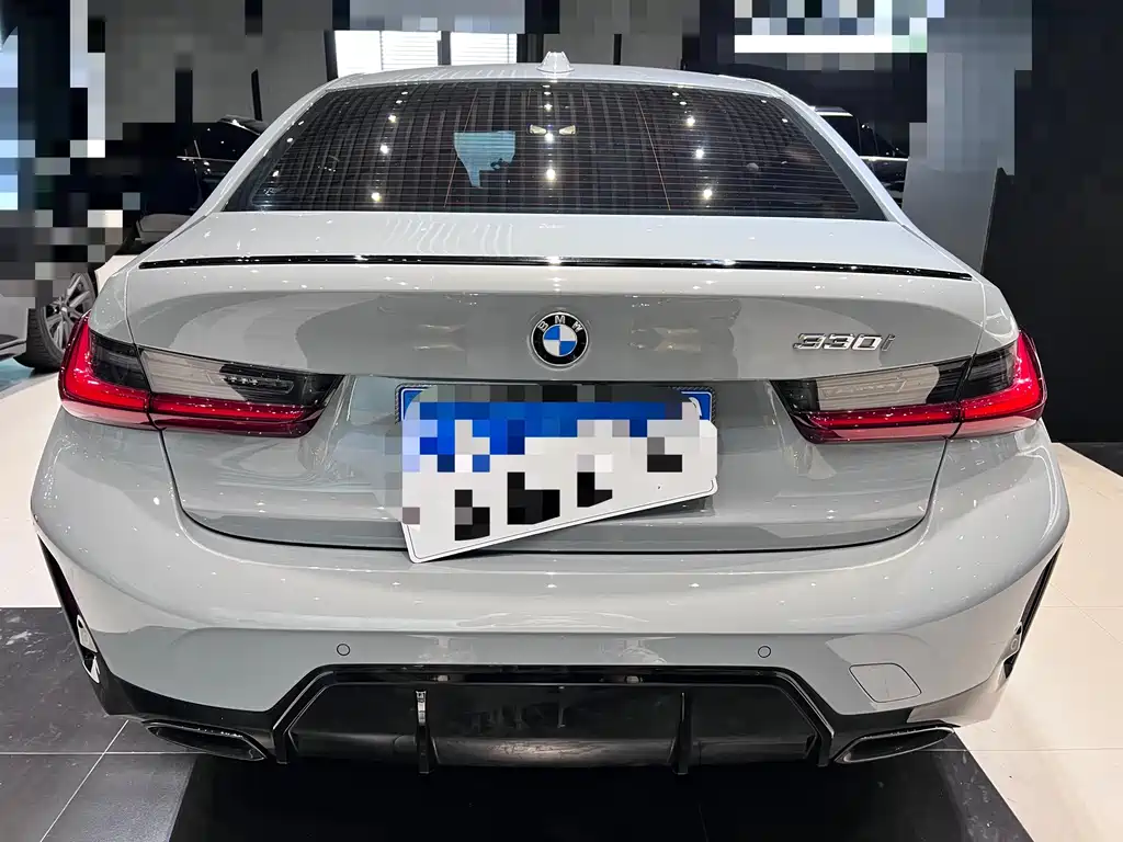 BMW 3 Series 2025 — фото 19