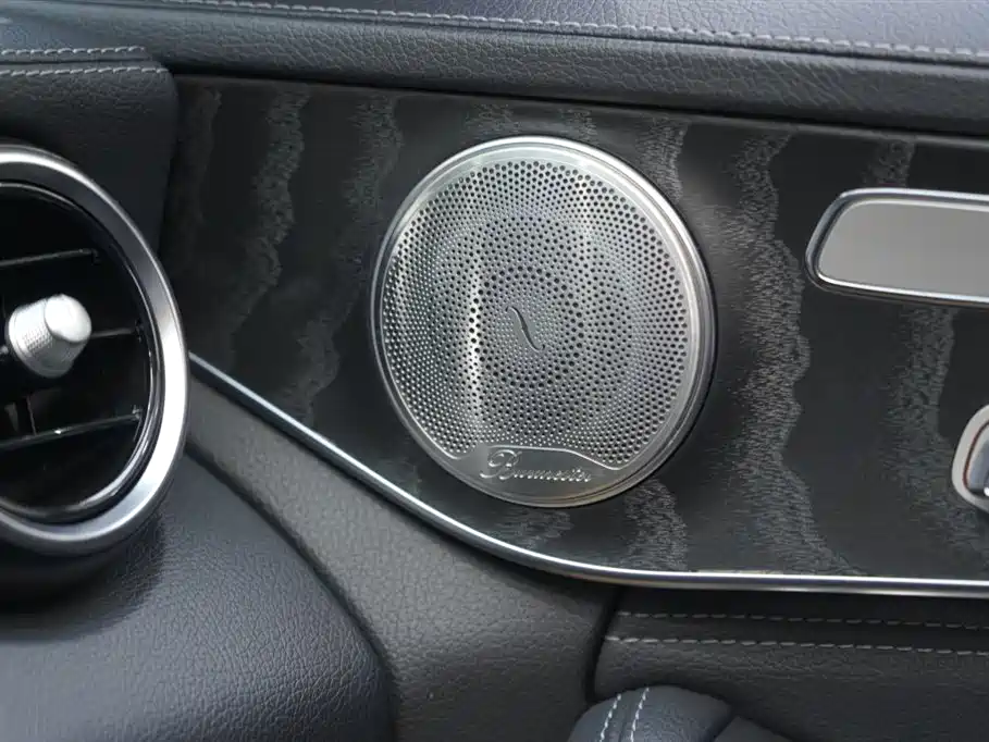 Mercedes-Benz C-Class 2020 — фото 11
