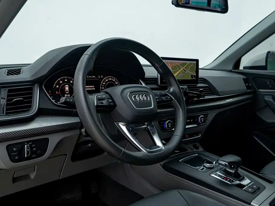 Audi Q5L 2019 — фото 9