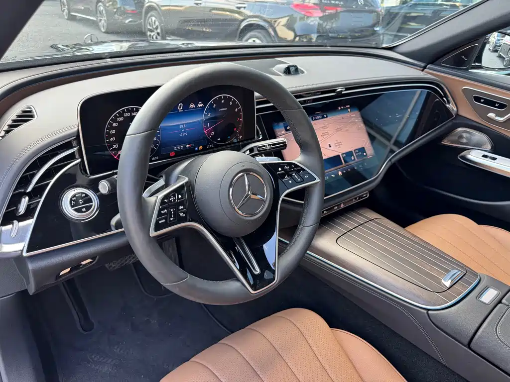 Mercedes-Benz E-Class 2026 — фото 10