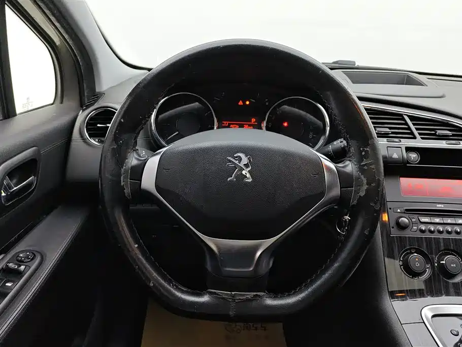 Peugeot 3008 2015 — фото 15