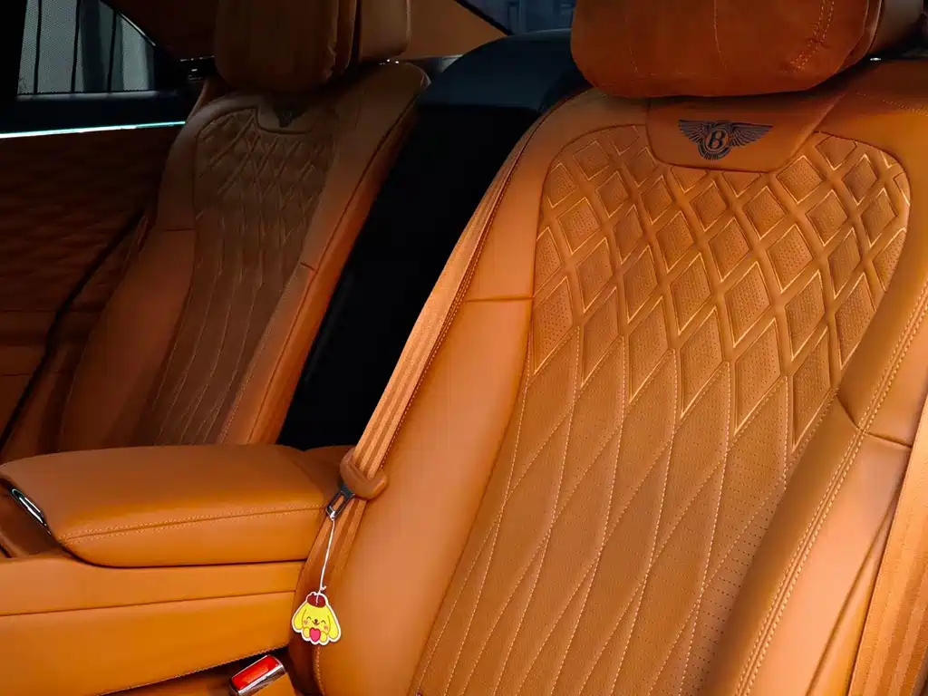 Bentley Flying Spur PHEV 2022 — фото 10