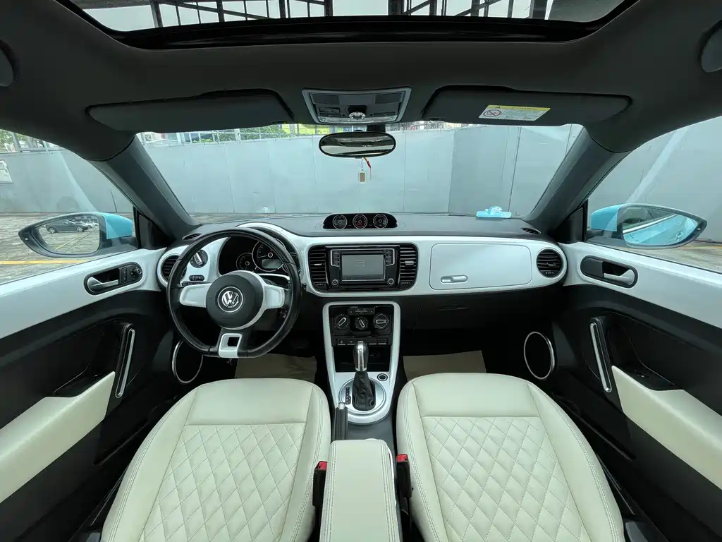 Volkswagen Beetle 2018
