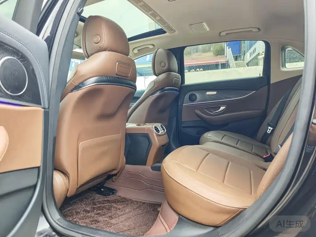 Mercedes-Benz E-Class 2019 — фото 11