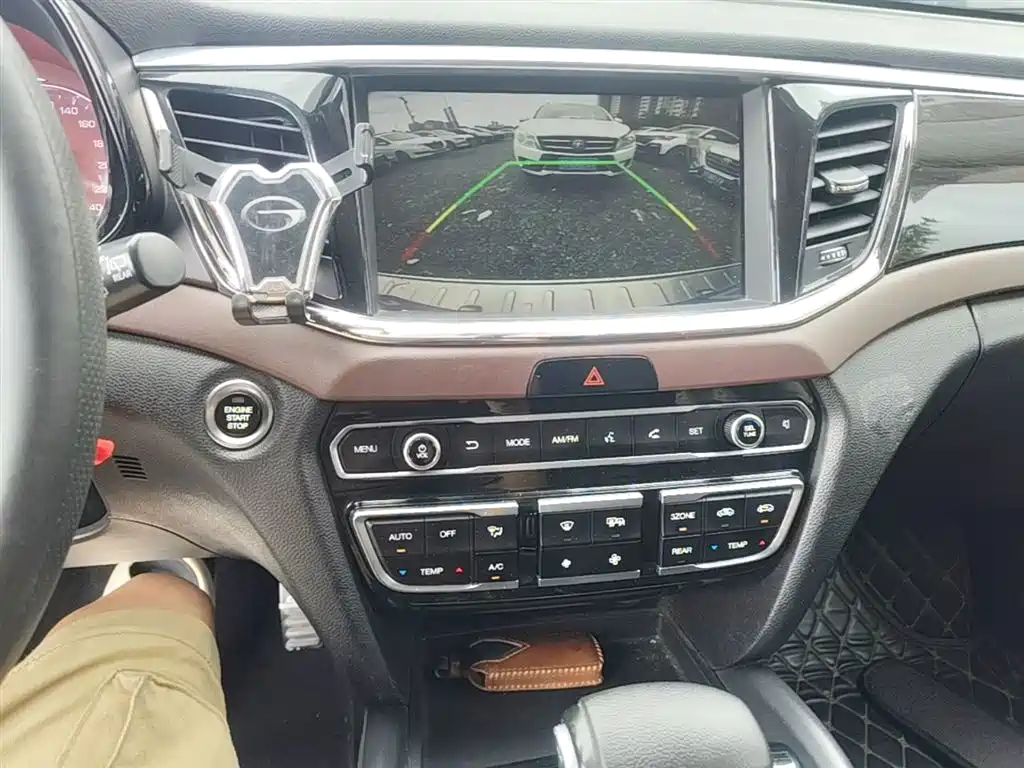 GAC Motor Trumpchi GS8 2017 — фото 13