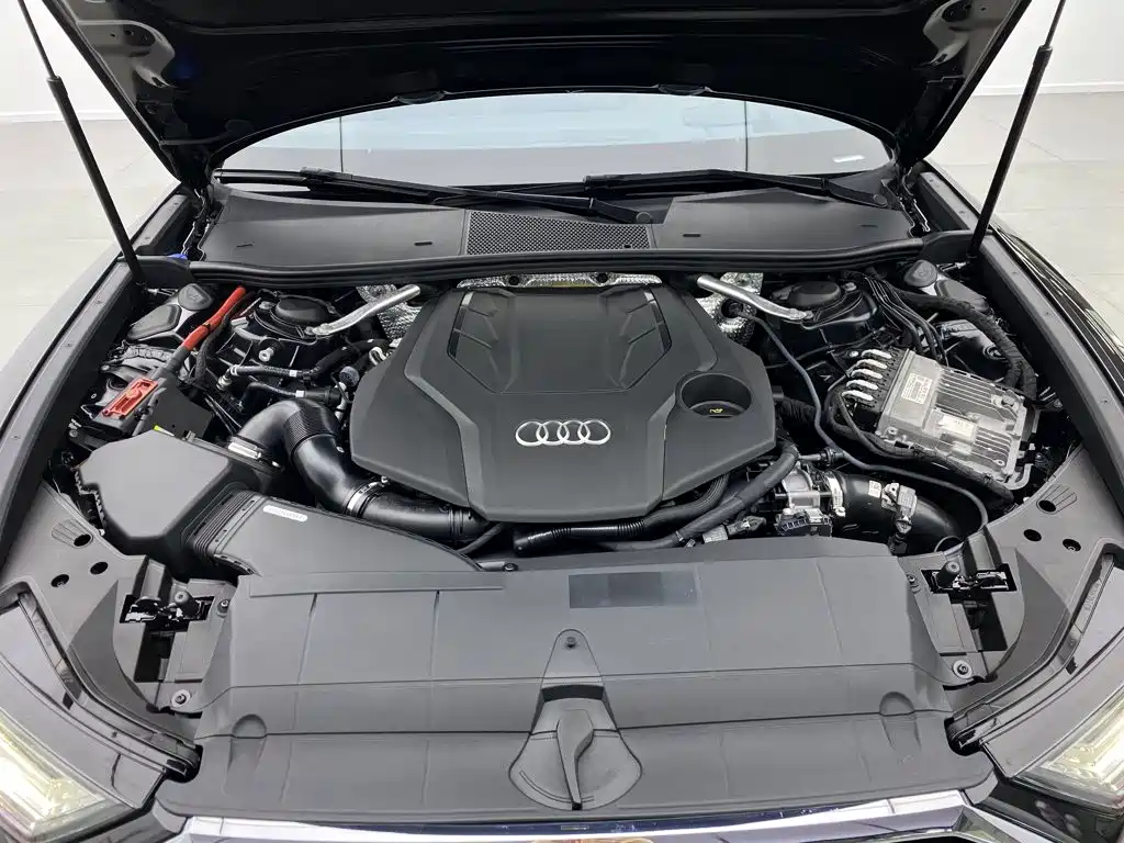 Audi A6L 2023 — фото 30