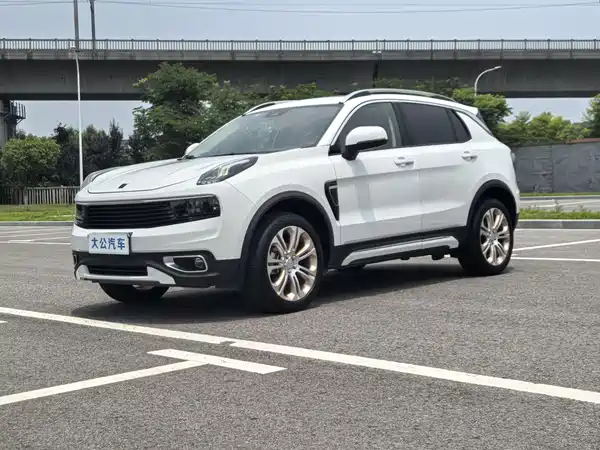 Lynk & Co 01 2018