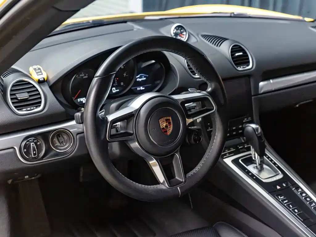 Porsche 718 2018 — фото 10