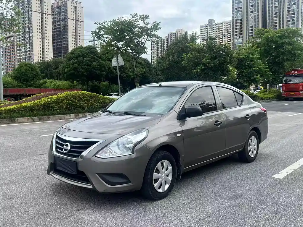 Nissan Sunny 2017 — фото 1