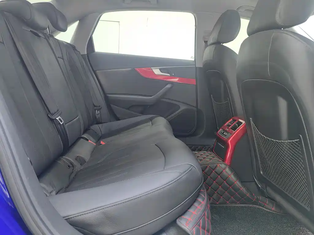 Audi A4L 2020 — фото 11
