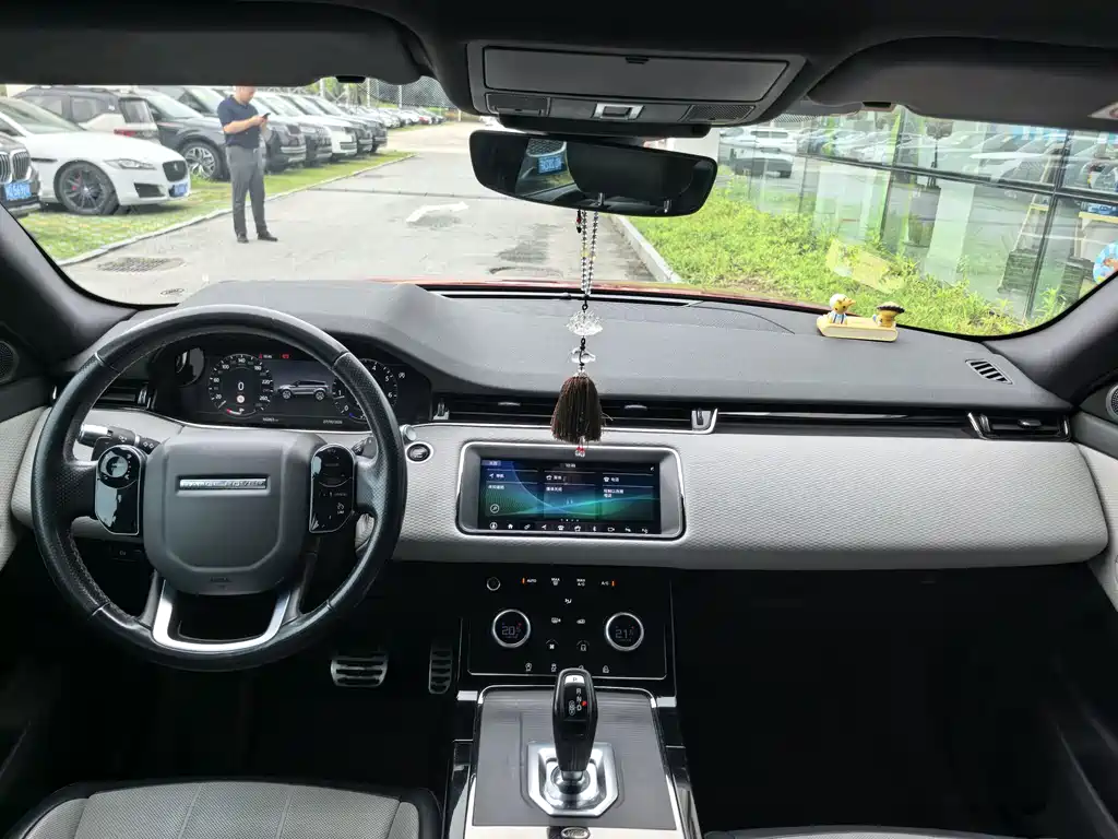 Land Rover Evoque 2020 — фото 9