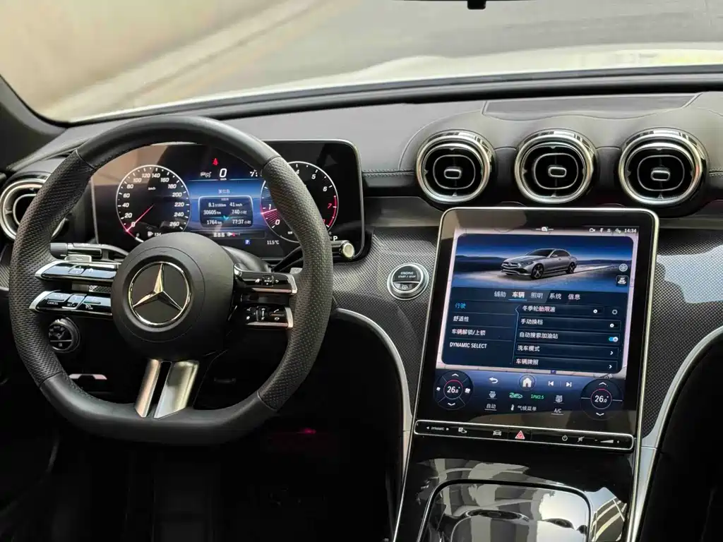 Mercedes-Benz C-Class 2024 — фото 12