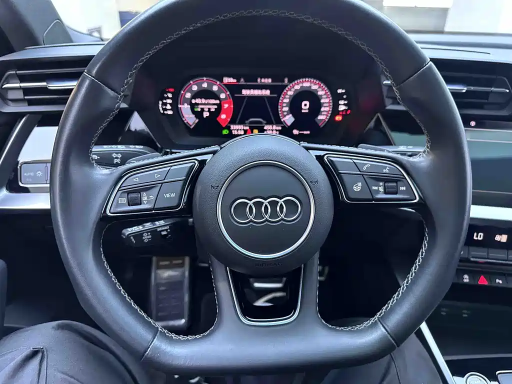 Audi A3 2023 — фото 21