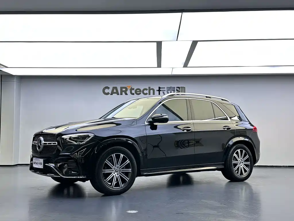 Mercedes-Benz GLE 2024 — фото 1