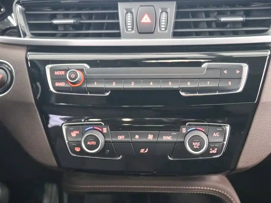 BMW X1 2018 — фото 10