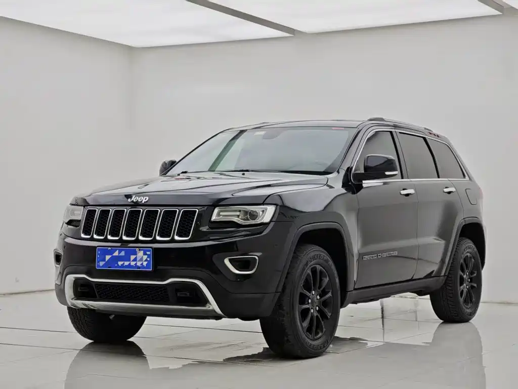 Jeep Grand Cherokee 2014 — фото 1