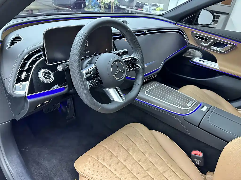 Mercedes-Benz E-Class 2026 — фото 12