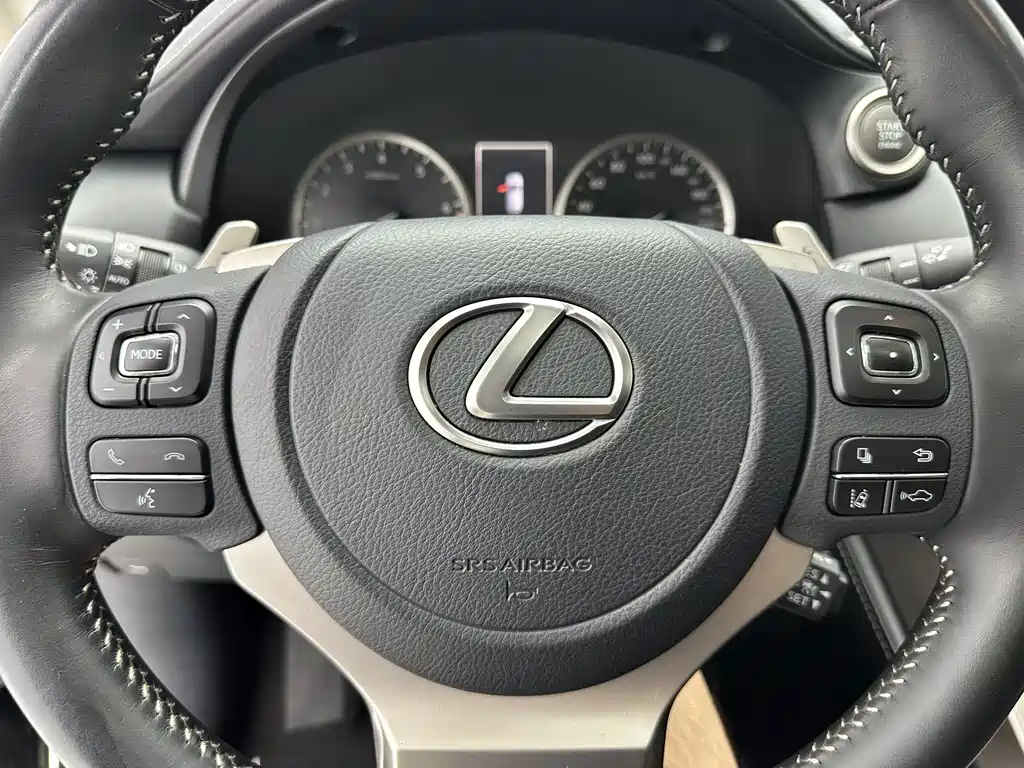 Lexus NX 2021 — фото 14
