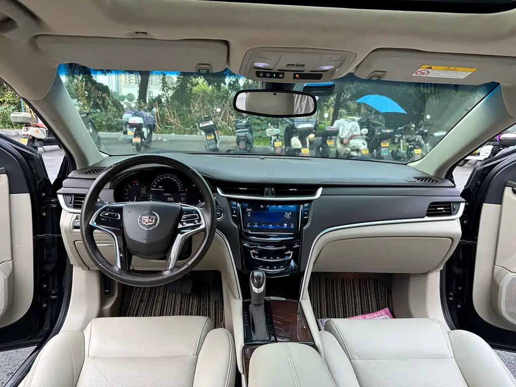 Cadillac XTS 2016 — фото 14