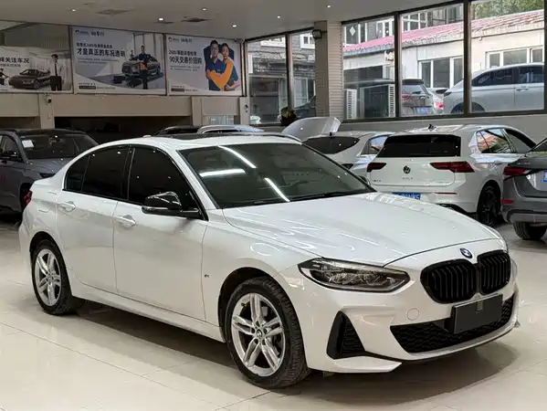 BMW 1 Series 2022