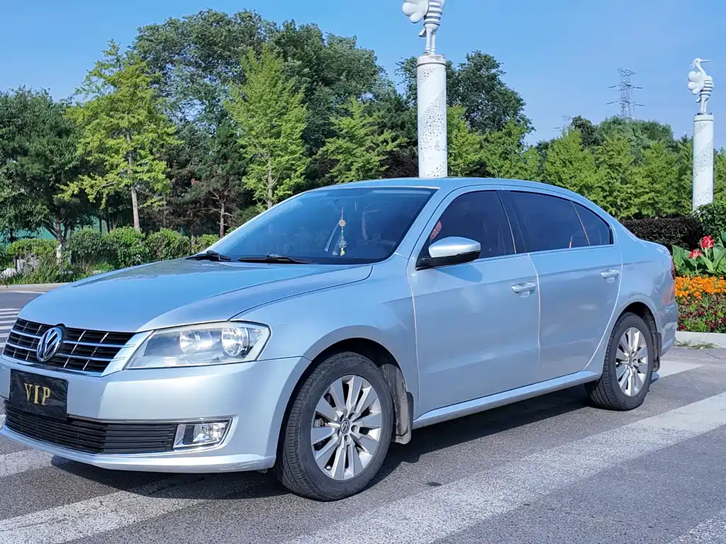 Volkswagen Lavida 2013