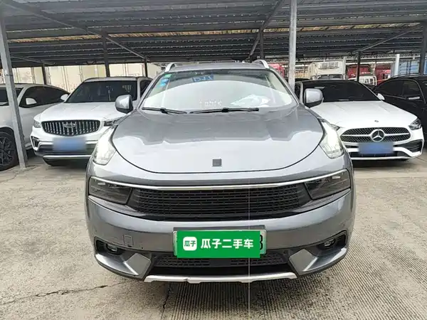 Lynk & Co 01 EM-P 2019